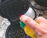 Foto del paso 3 de la receta: Waffles de harina integral y leudante (sin manteca ni azúcar!!!)