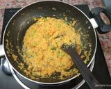 A picture of step 3 of Masala oats.