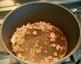 A picture of step 1 of Spaghetti Bolognase Soup.