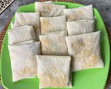 Foto langkah ke 5 dari resep Martabak Mini Sosis Telur.