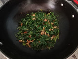Tumis Pedas Daun Ubi-Kerang