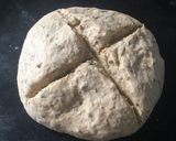 Foto del paso 6 de la receta Pan con tomate, cebolla y aceitunas