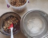 عکس مرحله 2 از دستور کیک موزی شکلاتی (بدون روغن و شکر و همزن)🥮🍌🍫🍯