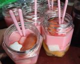 Foto langkah ke 7 dari resep Pudding Strawberry dalam Stoples (In Jar).
