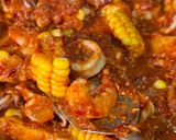 Foto langkah ke 6 dari resep Udang Sotong Bumbu Seafood Simple.
