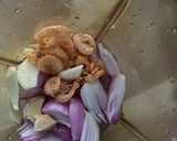 Gambar langkah 1 resipi Pajeri Masam Manis Buah Amra.