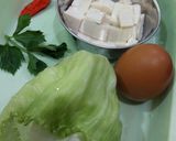 Foto langkah ke 1 dari resep Lettuce Head Soup (855).