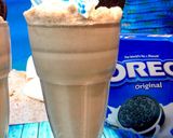 A picture of step 1 of Oreo Milk Shake #ramadankitayari.