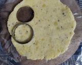 A picture of step 3 of Potato Smiley.