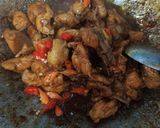 Foto langkah ke 5 dari resep Ayam Kecap Pedas Manis.