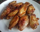 Foto langkah ke 6 dari resep Honey Spicy Chicken Wings.
