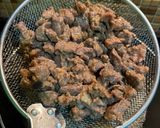 Foto langkah ke 3 dari resep Oseng Sapi Cabe Bawang.