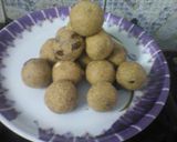 A picture of step 10 of Semolina gram flour ladoo.