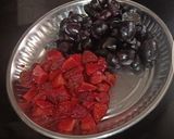 A picture of step 3 of Grapes Strawberry Mattha.