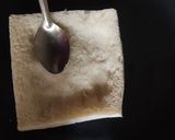 Foto langkah ke 3 dari resep Yoghurt Custard Toast.