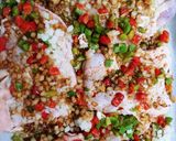 Foto del paso 1 de la receta: Muslo de pollo deshuesado al horno en salsa de verduras y soja