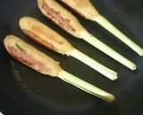 Foto langkah ke 5 dari resep Sate Lilit Bakar Teflon.