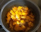 Foto del paso 2 de la receta Melocotón cocido con canela, moscatel y azúcar de caña
