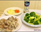 可爾必思炒蝦球的食譜步驟1照片