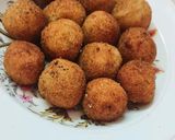 A picture of step 5 of Chicken cheese ball.