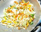 A picture of step 4 of Veg Chilli Garlic Noodles.