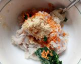 Hình bước làm 2 của món Chả cá thác lác rau củ cho bé ăn dặm theo phương pháp BLW