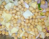 A picture of step 3 of Chana chat.