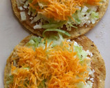 Foto del paso 10 de la receta: Tostadas de frijol