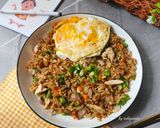 Foto langkah ke 6 dari resep Nasi Goreng Kecap Kids Friendly #623.