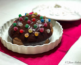 Foto del paso 6 de la receta: Tarta de chocolate y almendras con cobertura de chocolate y gominolas
