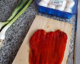 Foto del paso 1 de la receta: Salteado de champiñones con langostinos y pimiento asado