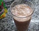 A picture of step 2 of My homemade Nutella Chocolate Milkshake.