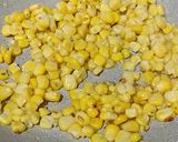 Foto langkah ke 2 dari resep Tumis Bayam & Jagung Creamy.