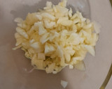 Foto del paso 2 de la receta: Rico pebre, ajo chilote ají verde para este 18 y siempre