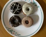 A picture of step 6 of Choco marble Donuts.