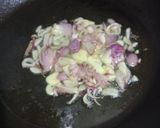 Foto langkah ke 2 dari resep Telur Ceplok Kuah Kecap.