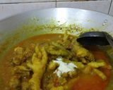 Foto langkah ke 4 dari resep Juhu Singkah Enyuh / Sayur Umbut Kelapa.