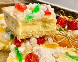 A picture of step 19 of Cake Filled with Special Christmas Cream.