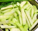 Hình bước làm 1 của món Canh Dưa Hường Nấu Thịt