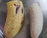 A picture of step 1 of Banana Peel Stir fry And Dessert Raita.