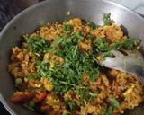 एग फ्राईड राईस (Egg fried rice recipe in marathi) रेसिपी स्टेप 6 फोटो 
