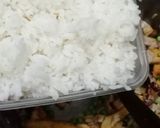 Foto langkah ke 4 dari resep Risotto Jamur_Creamy Mushroom Risotto (dari nasi semalam).