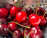 Hình bước làm 1 của món 💚 Cherry Đỏ Dằm Yoghurt & Hạt Chia