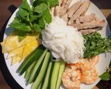 Hình bước làm 1 của món Sommerrolle: Cuộn tôm thịt