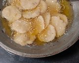 Foto langkah ke 13 dari resep Keripik jetrek/gegetas (keripik tepung beras).