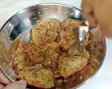 A picture of step 1 of Slurry meatballs with garlic fried spaghetti.