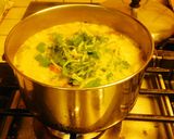 A picture of step 5 of Coconut milk soup.
