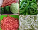 A picture of step 2 of Vegetables soup.