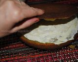 A picture of step 17 of Poppy seeds cake with lemon curd.