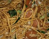 Foto langkah ke 3 dari resep Mie Goreng Simple Istimewa.
